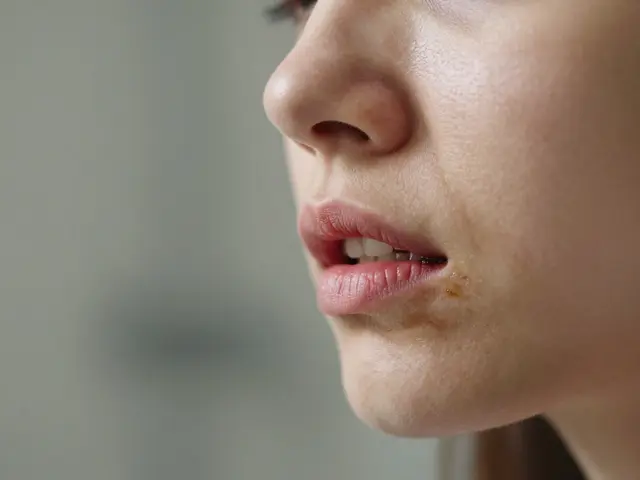 Jak černý zubní kámen ovlivňuje vaše vztahy - skrytý vliv na sebevědomí a komunikaci