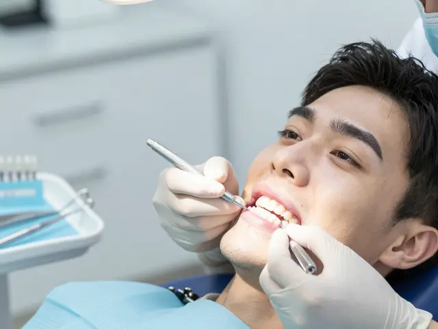 Kolik stojí udělat nové zuby pomocí kompozitních fazet?