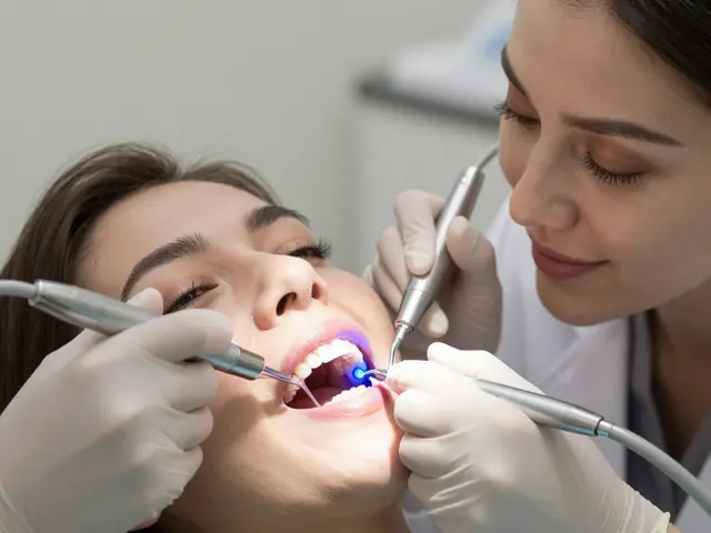 Jak rostou zuby po sobě? Vše o kompozitních fazetách a jejich výměně